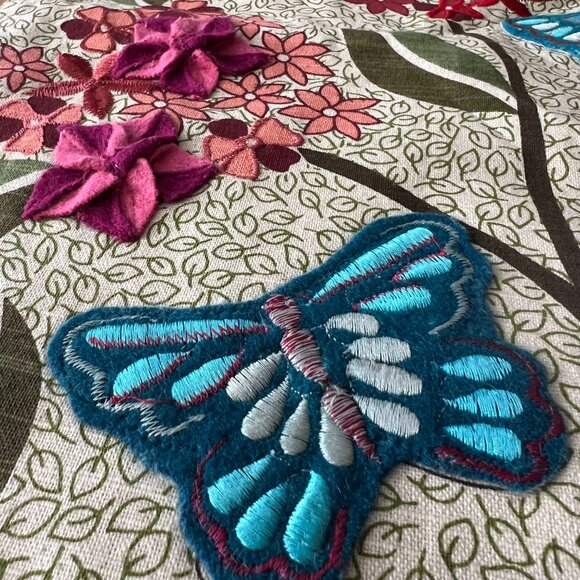 LOT OF TWO Pier 1 Table Runners Butterflies Flowers Embroidered Applique 7 foot - Picture 3 of 6